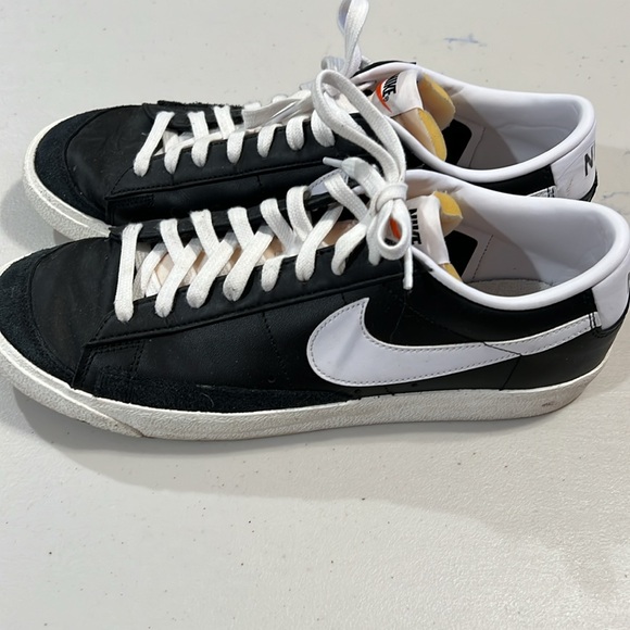 Nike Men’s sneakers black size 12 - Picture 4 of 9